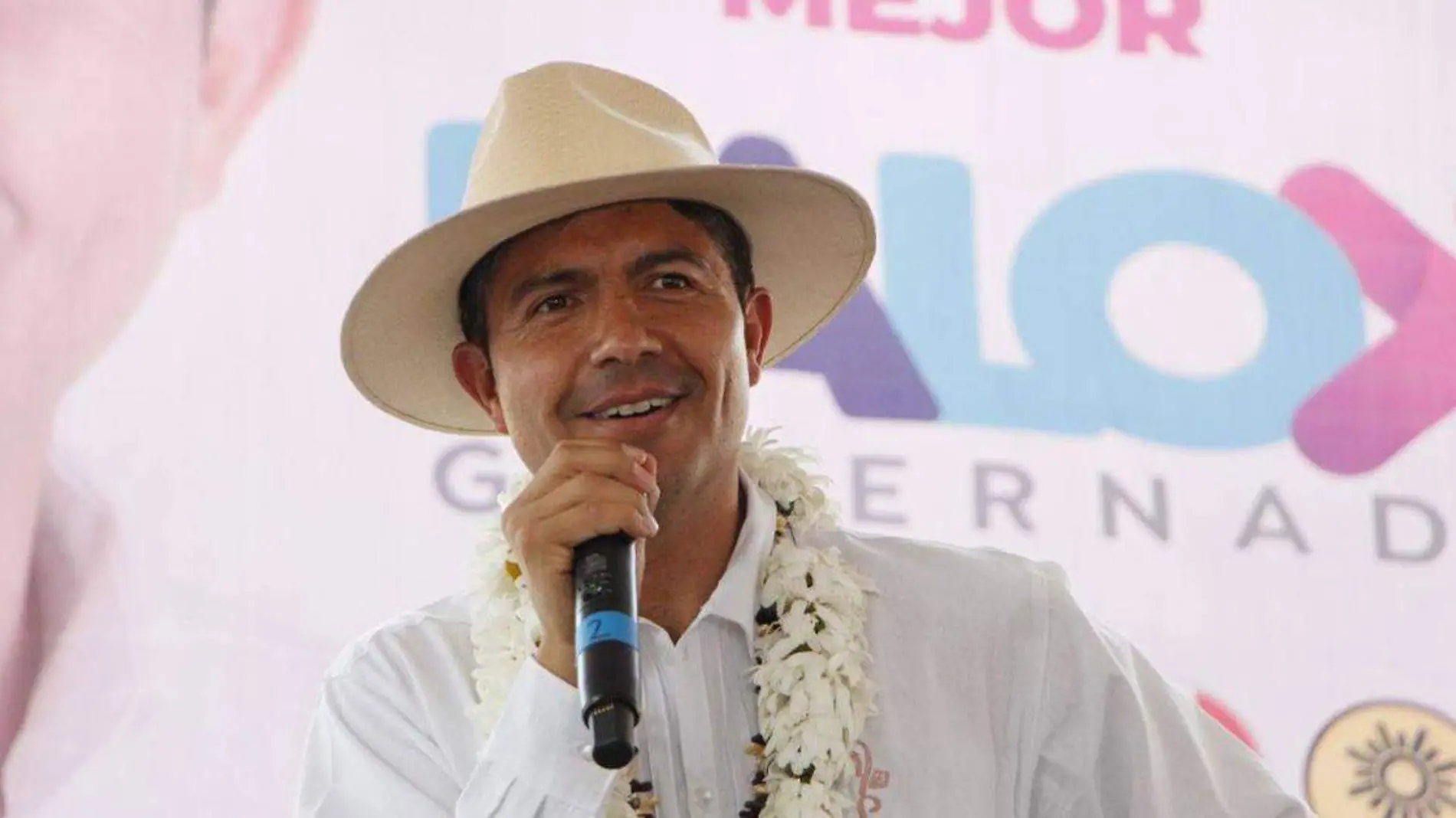 El candidato a la gubernatura de Puebla de la alianza entre PAN, PRI, PRD y PSI, Eduardo Rivera Pérez